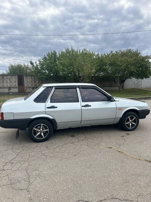 Продам ВАЗ2199. Чорна пʼятниця протягом 2 тижнів 2000-1900