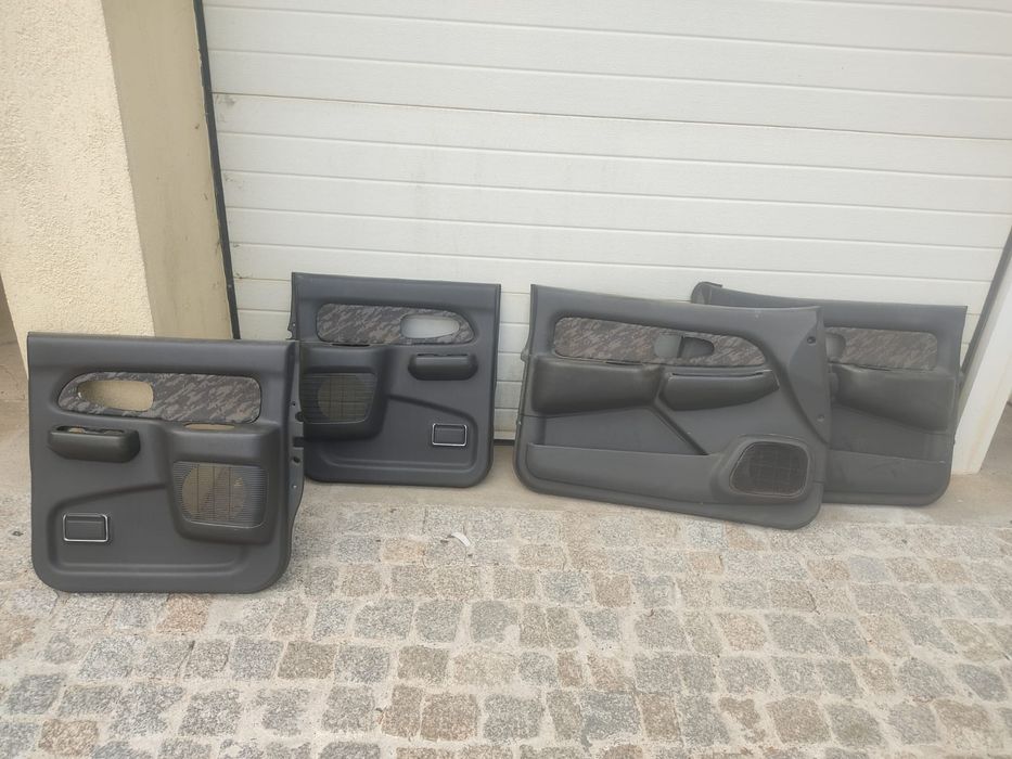 Forras das portas de Mitsubishi L200