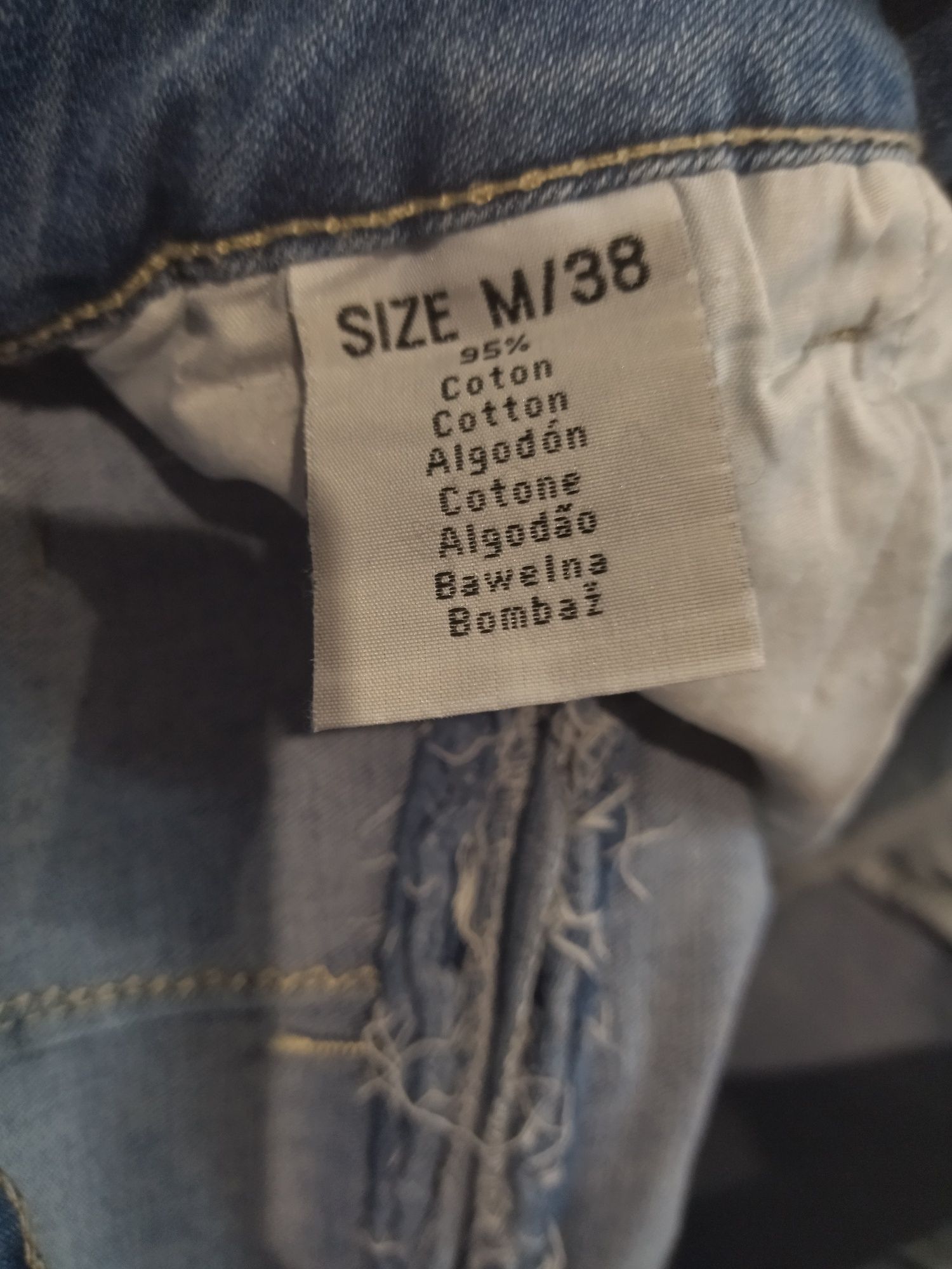 Spodnie jeansowe jak nowe