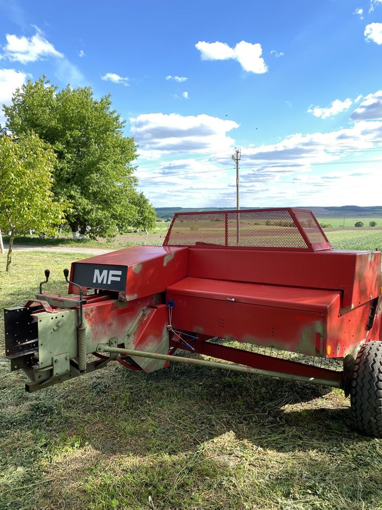 Тюковщик Massey Ferguson 124