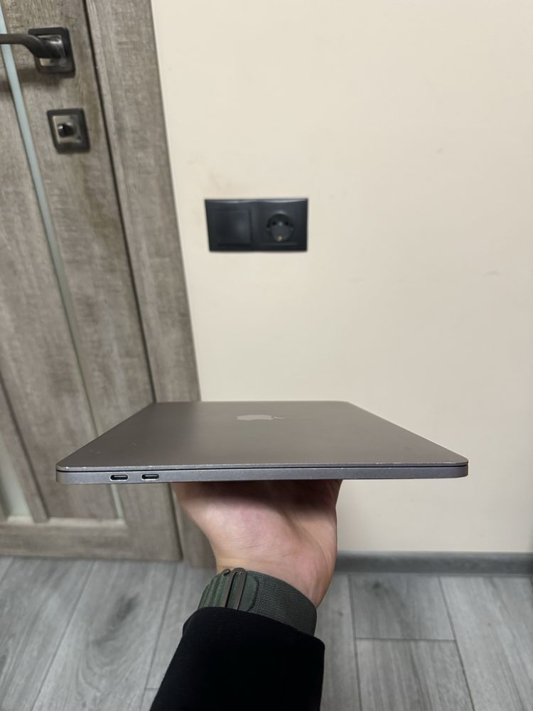 Macbook pro 13 2017 core i5 3.1ghz 16/512gb touchbar