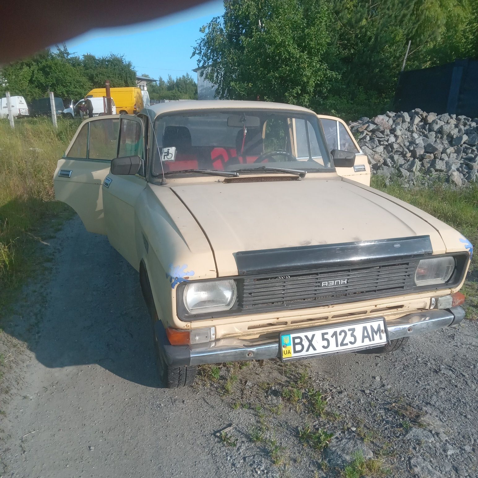 Продам автомобіль азлк