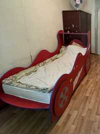Подростковая кровать машинка