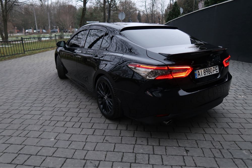 Toyota Camry 70, 2020 Гібрид Premium +