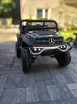 Mercedes unimog 4x4 samochód na akumulator