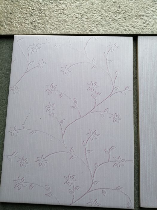 Sprzedam płytki ceramiczne  25 m2