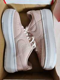 Nowe buty Nike r.39