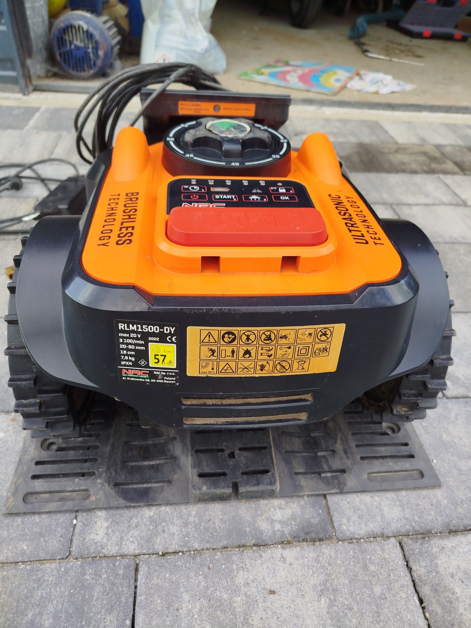 Robot koszący NAC RLM 1500 DY