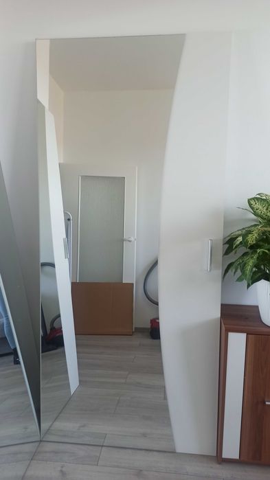 Drzwi do szafy przesuwnej