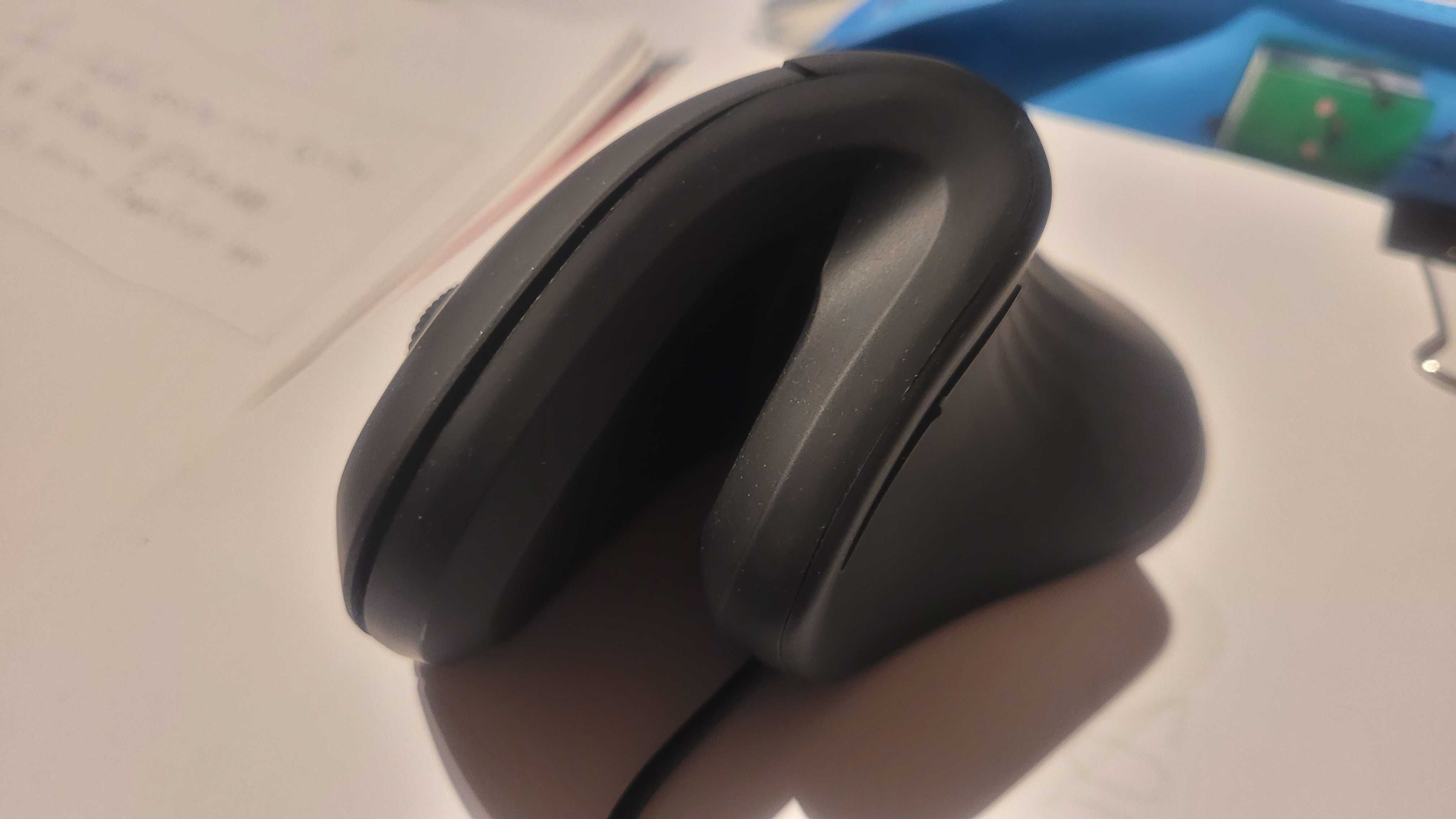 Rato ergonômico vertical com fio com dpi's ajustáveis até 1600dpi