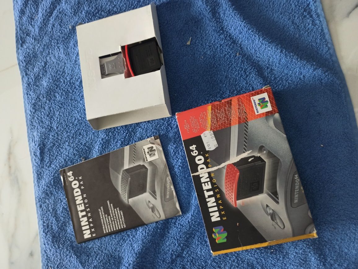 Expansion Pak Nintendo 64 w  boxie. Kompletny + kluczyk
