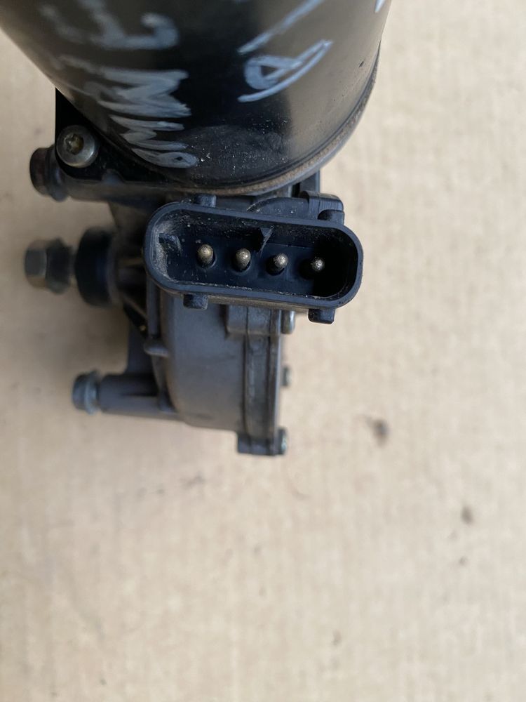 Bmw E39 silnik wycieraczki przod
