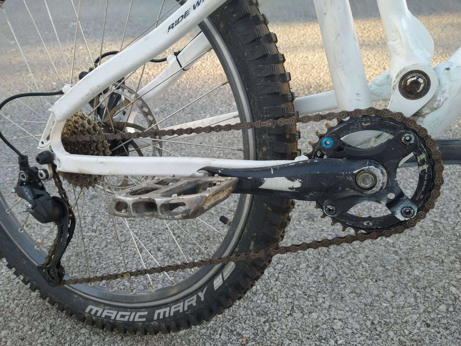 Bicicleta Downhill Berg Trailrock 5.5X