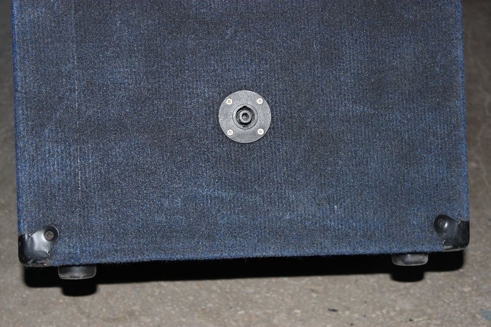 Продам колонки Alphard 600W