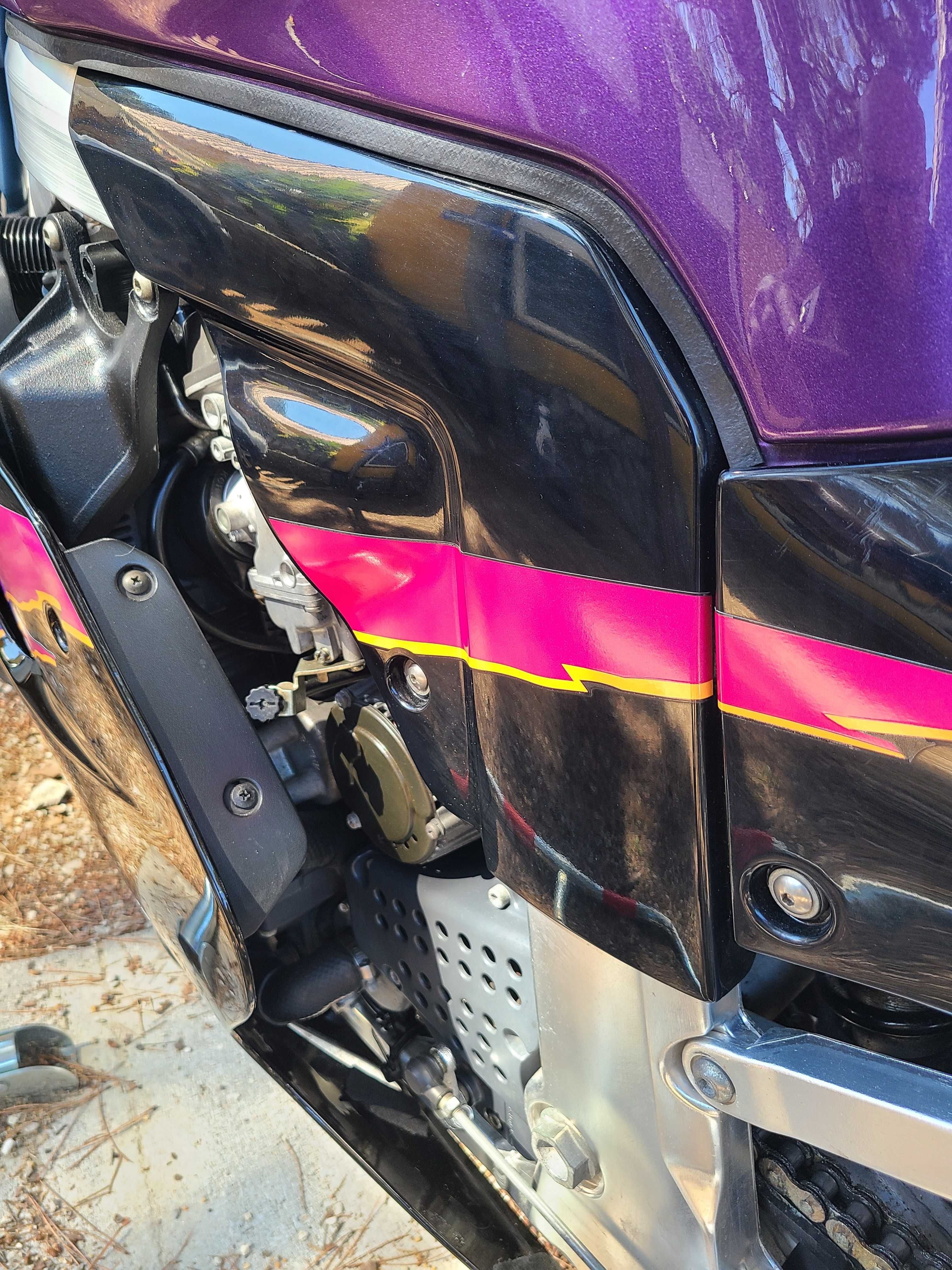Suzuki GSXR 750 R Roxo