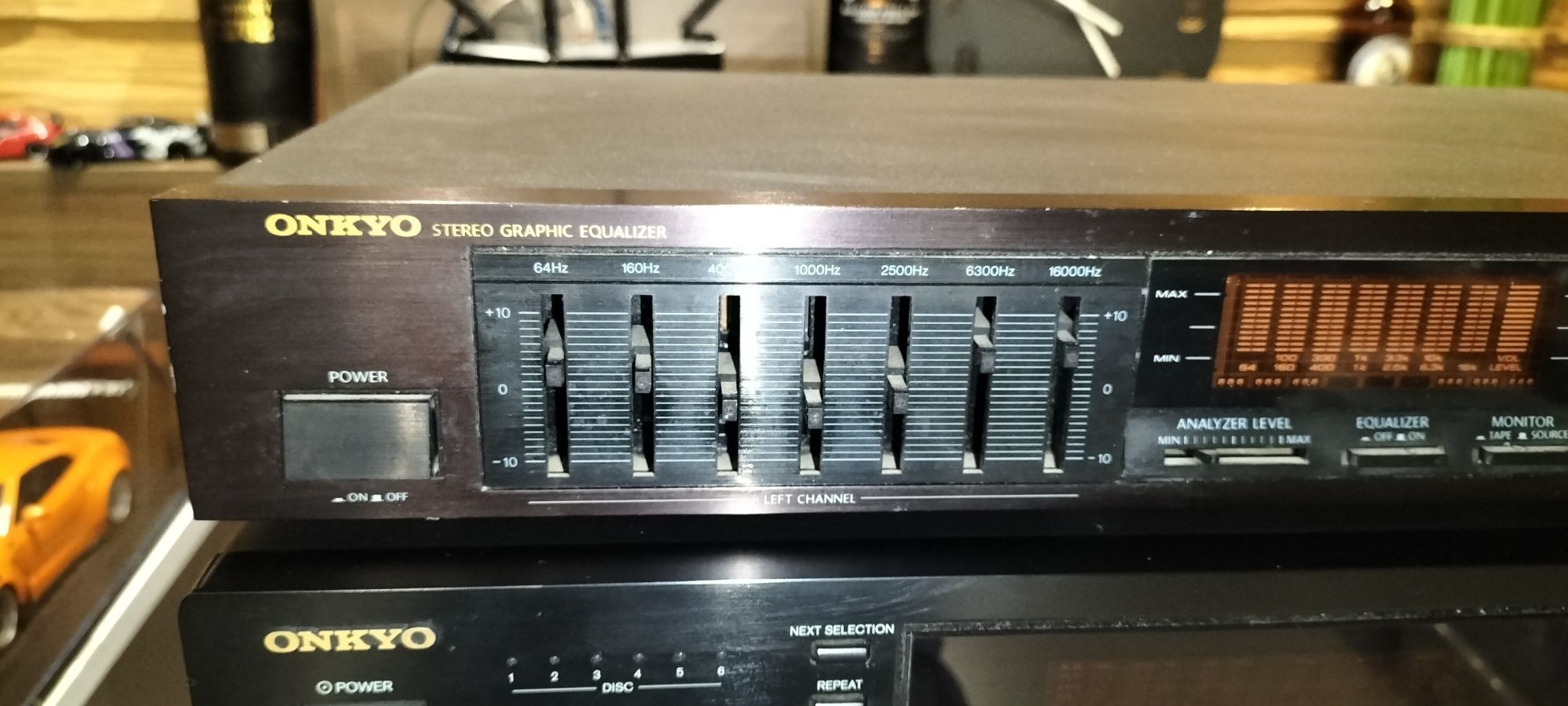Onkyo Equalizer Korektor EQ-240 i Zmieniarka DVD DV-C600 6DVD/CD