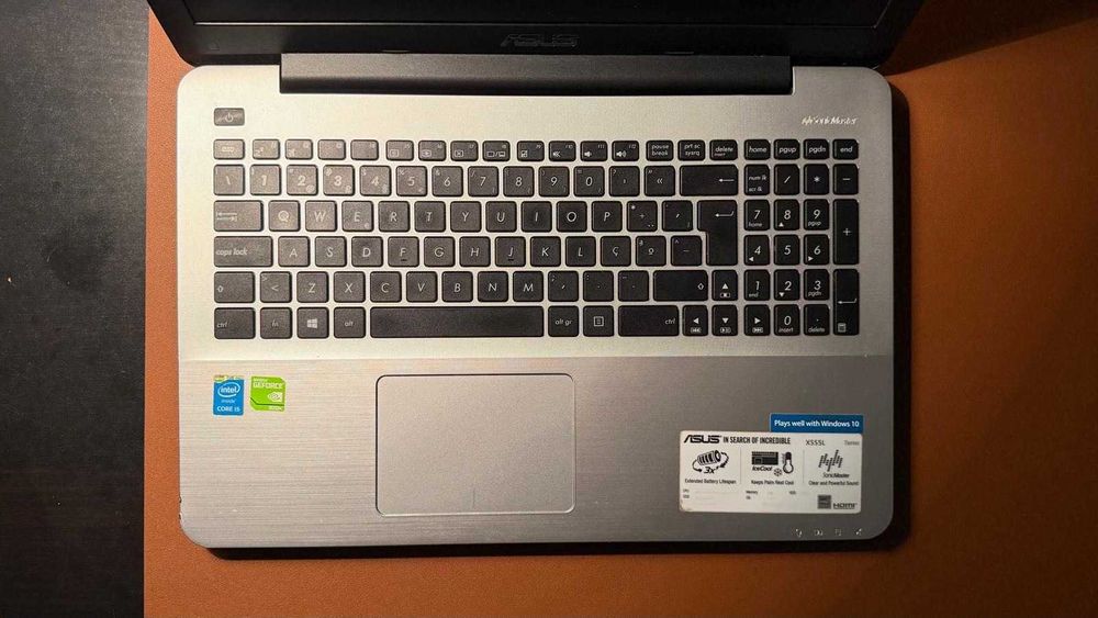 Portátil ASUS X555L + Rato