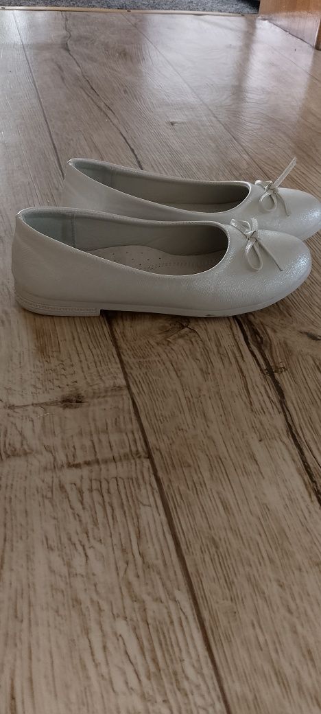 Buty komunijne dla dziewczynki 21,5 cm