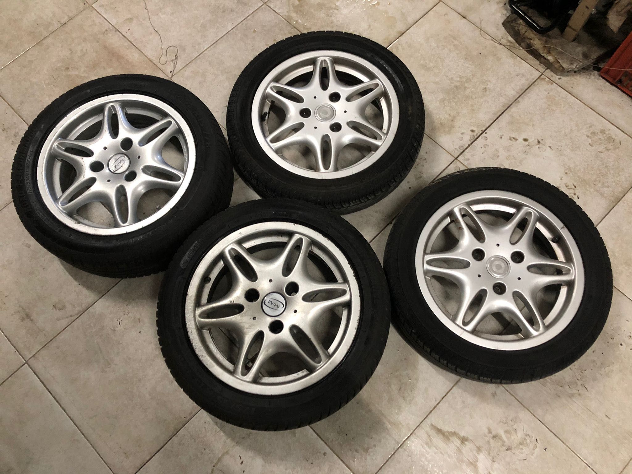 Jantes Smart Fortwo com pneus