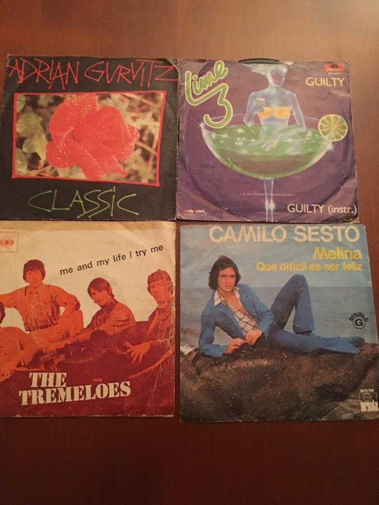 Discos de Vinil - Conjunto de 34 Singles