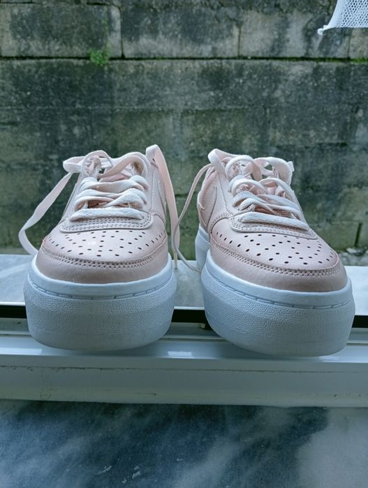 Sapatilhas Nike em perfeito estado