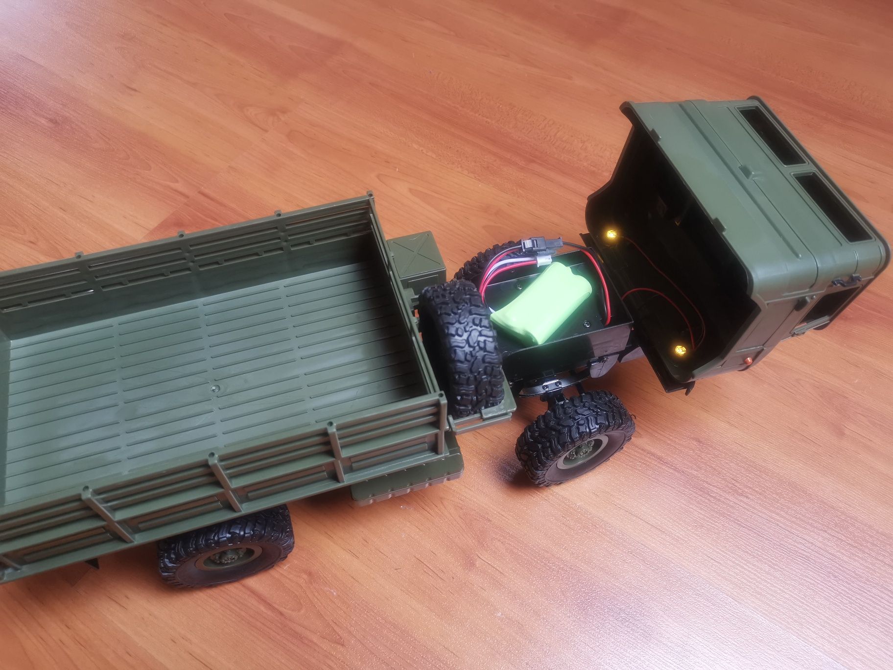 Camião Militar RC GAZ-66 4x4 Crawler WPL B24 1/16 Army proporcional