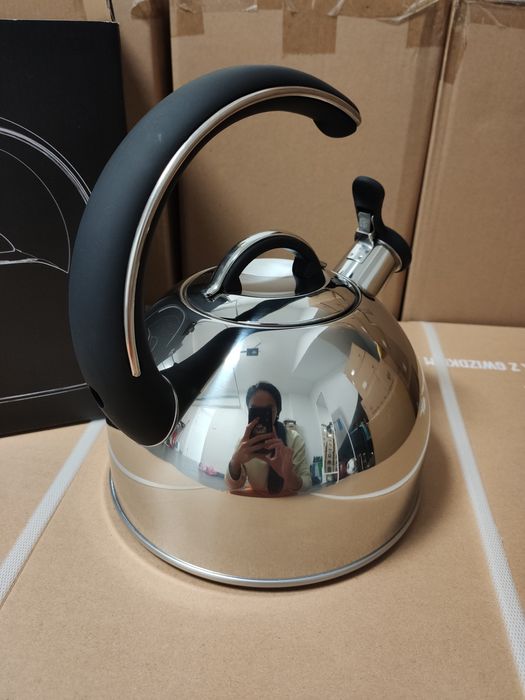 Nowy czajnik z gwizdkiem,2.5L, na gaz,na indukcja