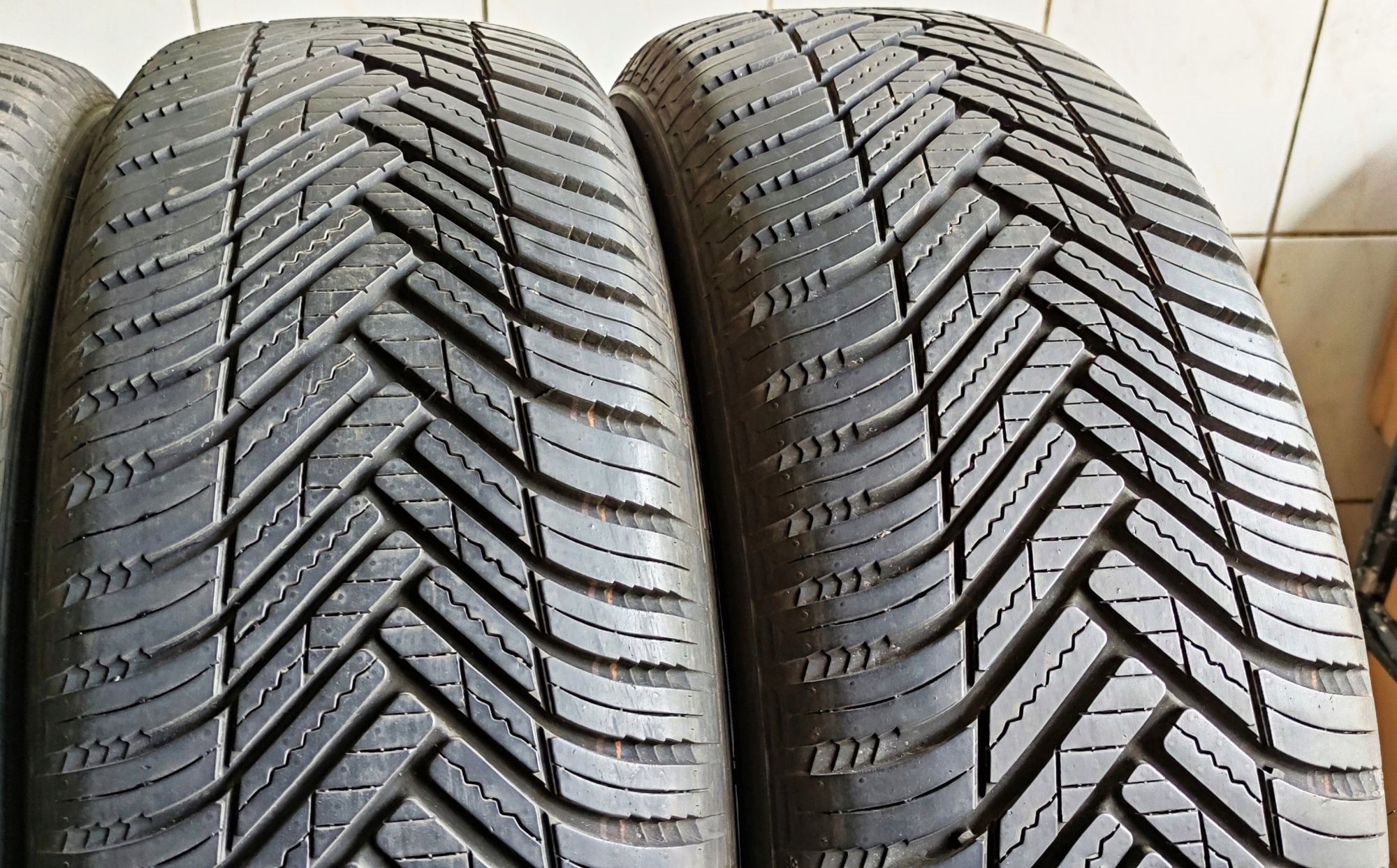 Opony 195/60/15 Hankook 6,65mm 2020r 4szt.=700zł C