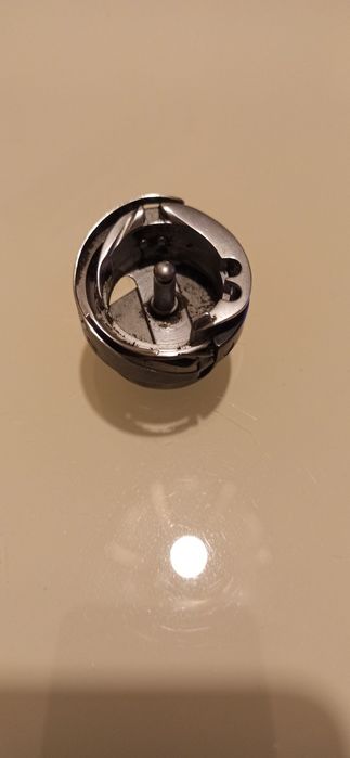 Шпульки, шпульні ковпачки, голки до швейних машин