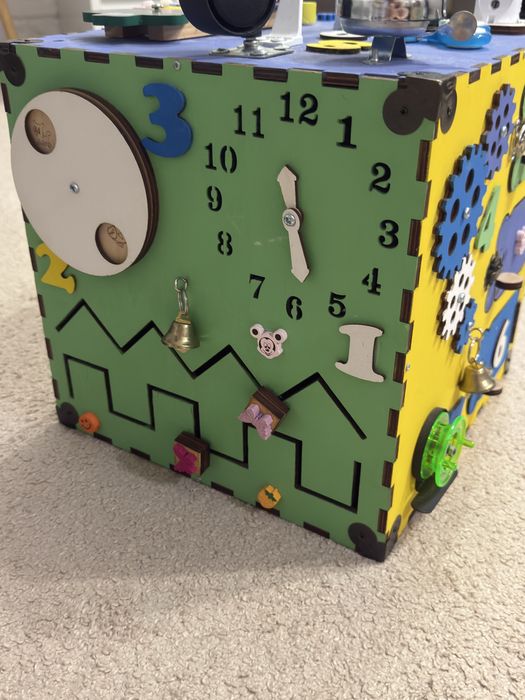 Бізі куб в ідеальному стані (різнокольоровий)