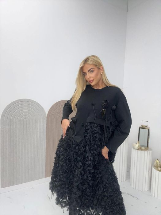 Sukienka Paparazzi Fashion czarna kwiaty rozmiar uni