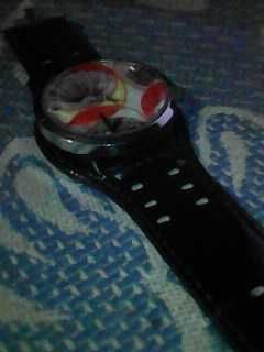 Жіночий аксесуар  -  годинник   у сучасному стилі