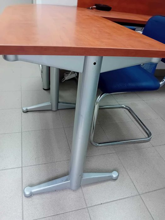 sprzedam meble biurowe