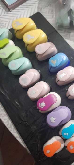 Sprzedam dziurkacze świąteczne