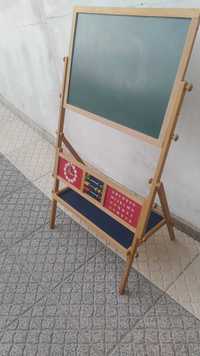 Quadro de Desenho giz Play Board (117 x 70 cm - Madeira