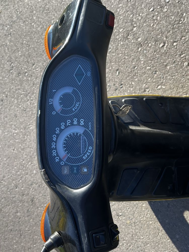 Продам Італійський скутер Piaggio typhoon 72сс