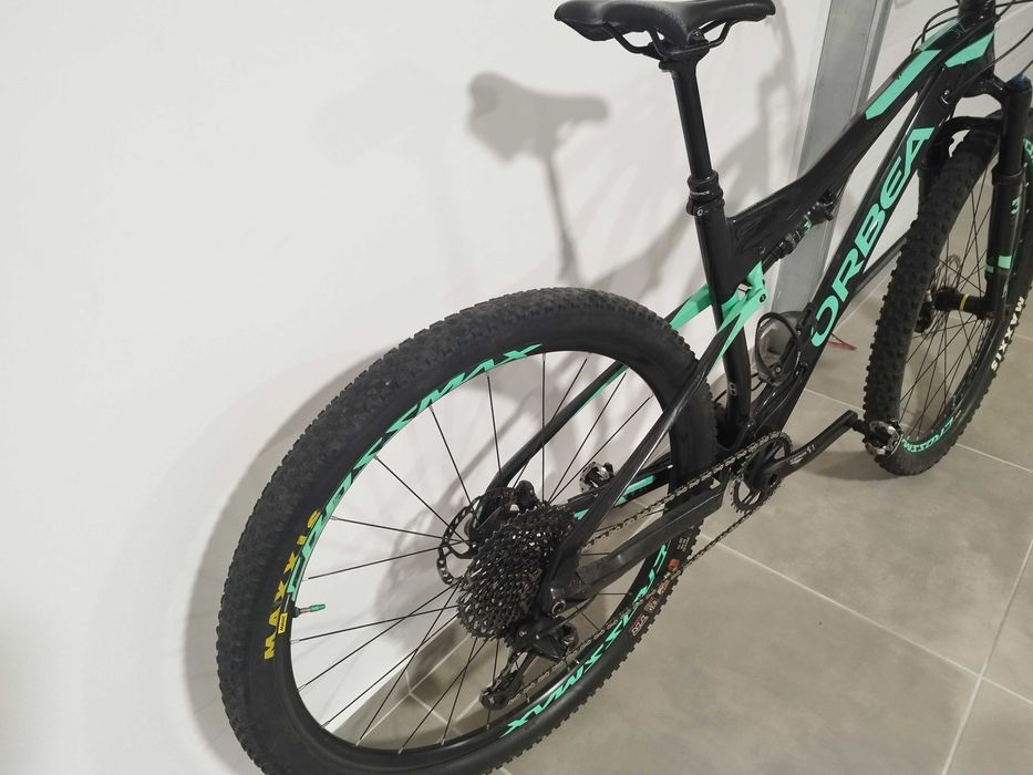 Orbea Oiz M30 Eagle 29 L Carbono