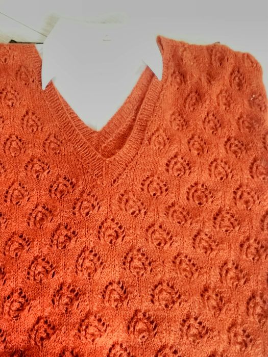 Жилетка вязаная тёпленькая