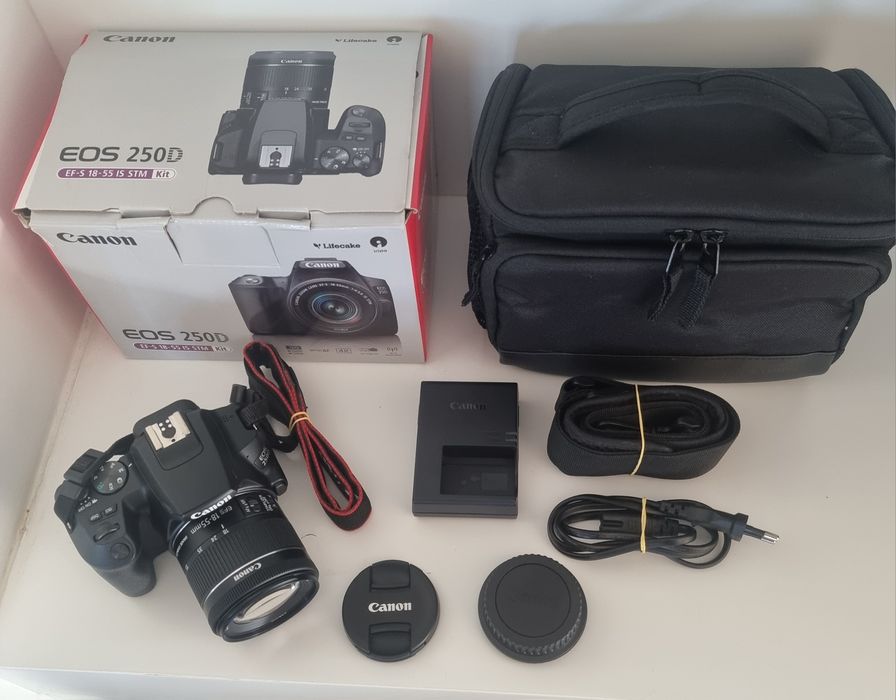 Câmera Digital Canon EOS 250D