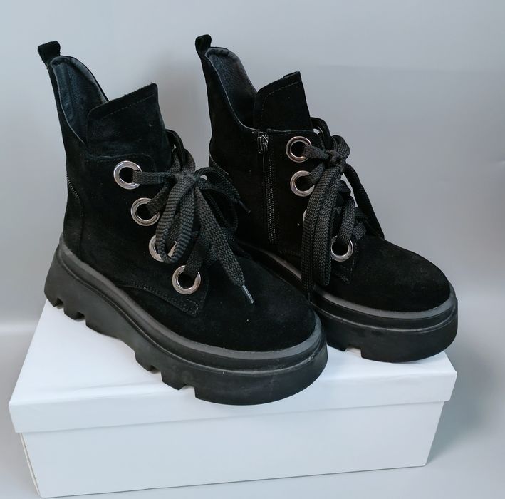 Зручні Шкіряні замшеві ботинки р.36(зима)