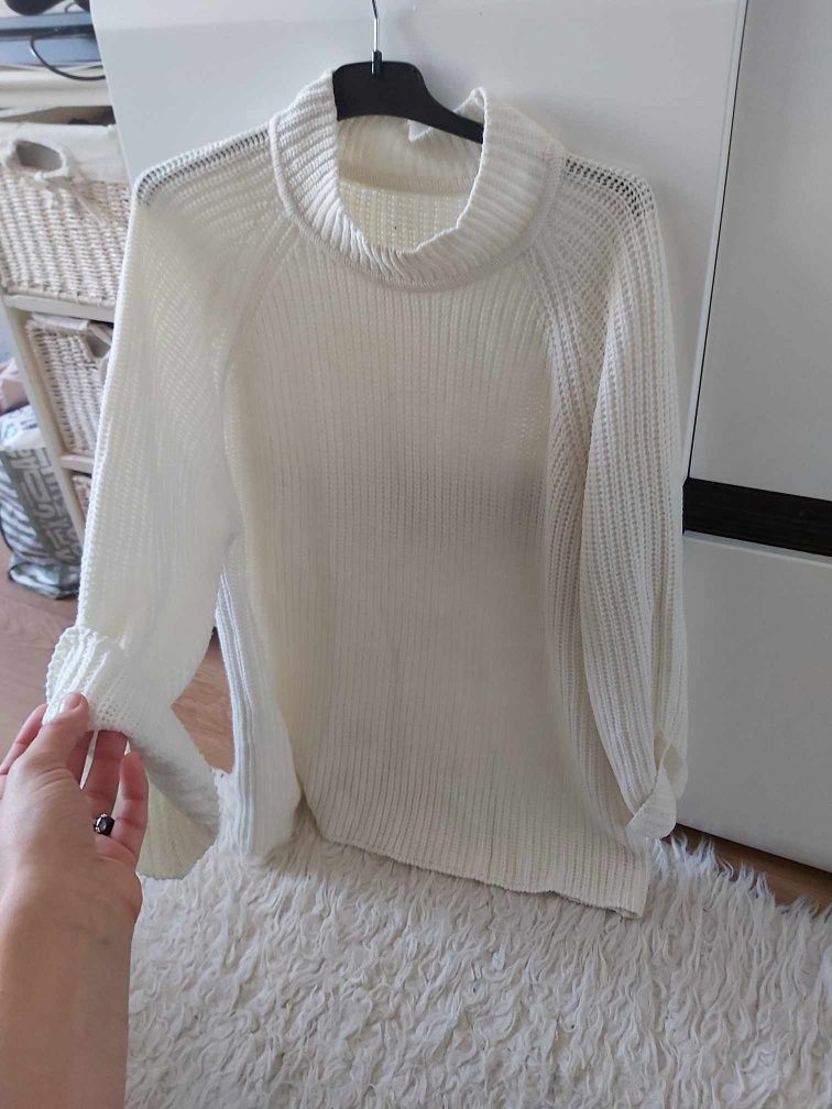 Śmietankowy sweter ze stójką półgolf r. 42/44 XL /XXL