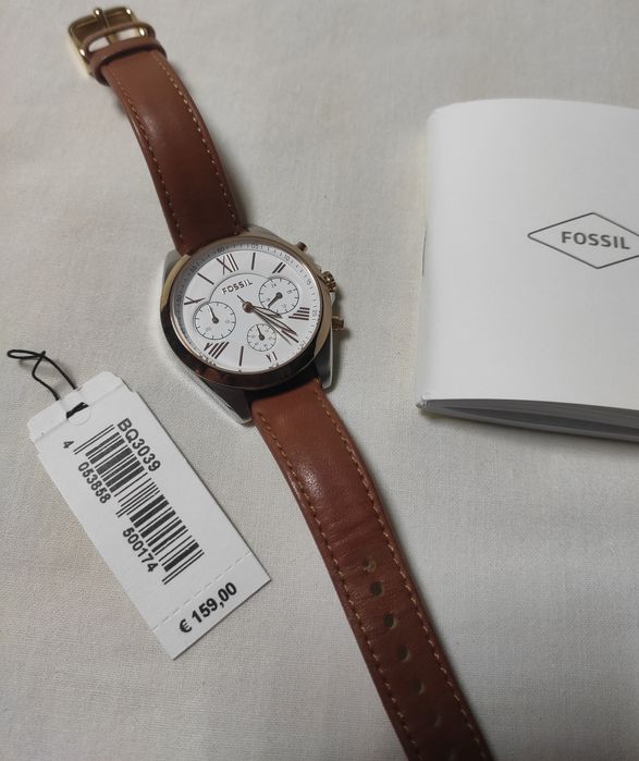 Relógio feminino FOSSIL.