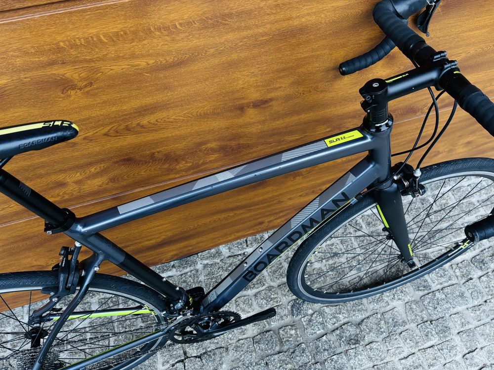 Szosa Boardman, osprzęt Claris, wideled Carbon