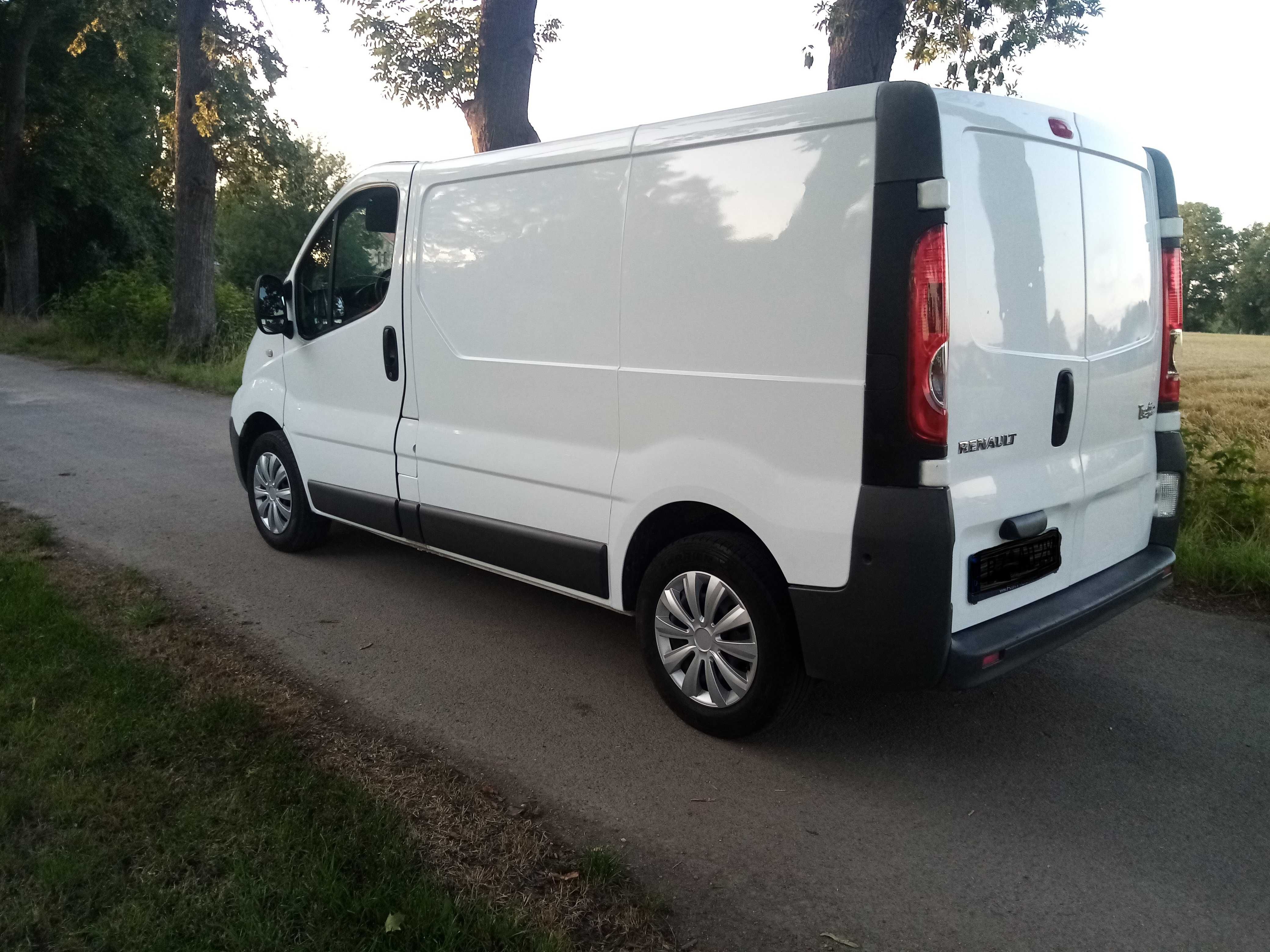 Trafic 2011R 2,0 DCI  Klima L1H1