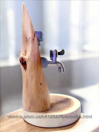 Дозатор для алкоголю ручної роботи з дерева — оригінальний подарунок