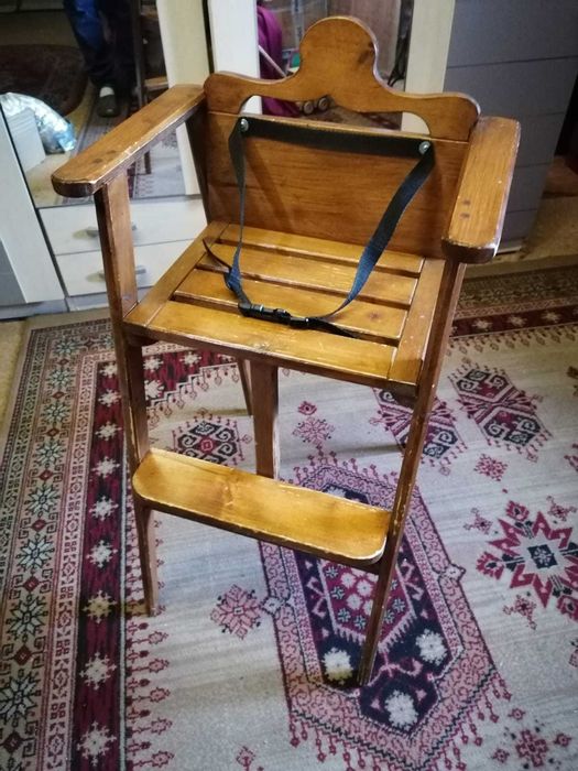 stołek stołeczek do karmienia dziecka