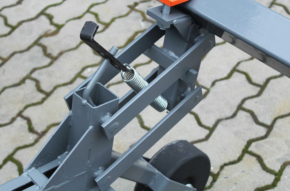 НАДІЙНИЙ Культиватор міжрядного обробітку VINMET пропольник підгортач