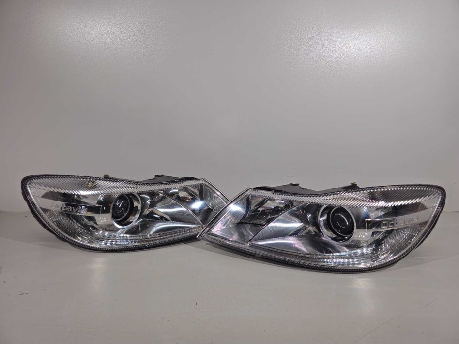Skoda Octavia II 2 Lift FL Lampy Przód Przednie Lewa + Prawa Europa