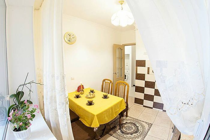 Здається квартира подобово ближний центр Мазепи-Орлика .