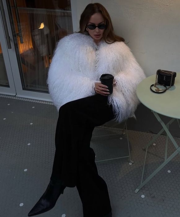 Шуба лама біла шубка барашек кучерява автоледі чорна натуральна еко ху